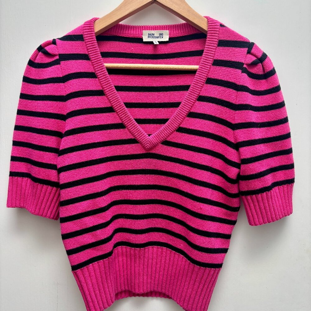 Baum Und Pferogarten pink knit top with puffed sleeves